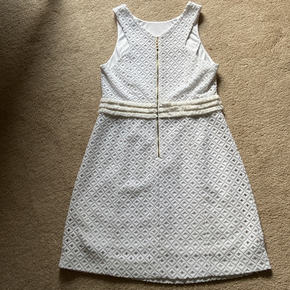 Lilly Pulitzer white dress sleeveless size medium - Picture 3 of 3
